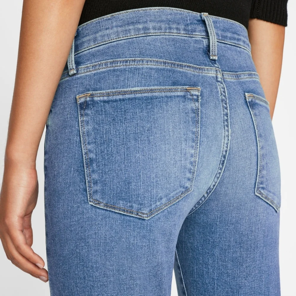 NWT FRAME Medium Cairo Wash Le High Flare Leg Jeans - Picture 3 of 5